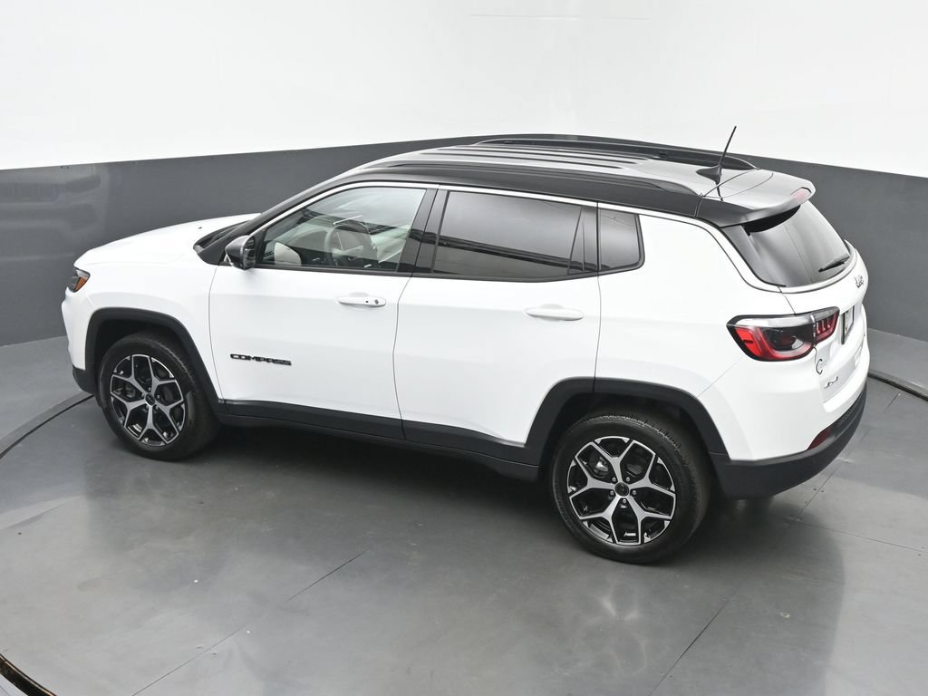 Used 2025 Jeep Compass Limited AWD/4WD image 43