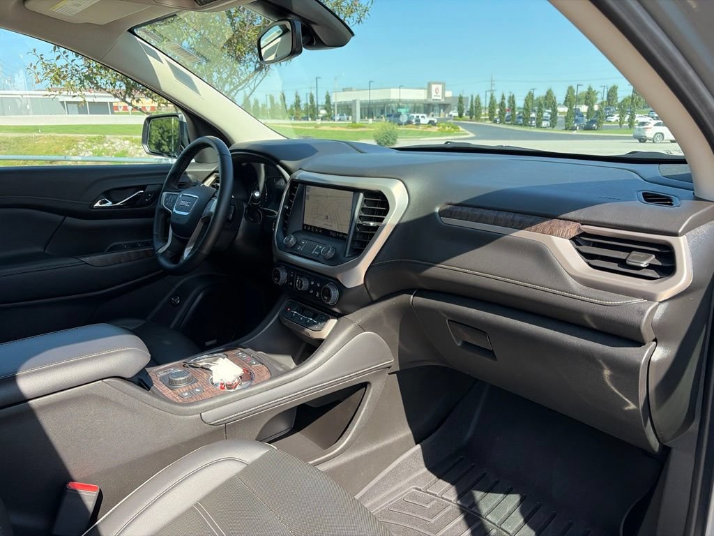 Used 2023 GMC Acadia Denali AWD/4WD image 27