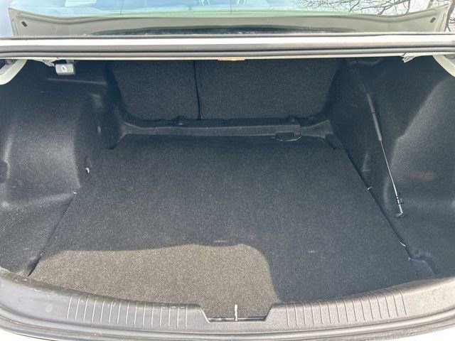 Used 2016 Chevrolet Malibu LT image 35