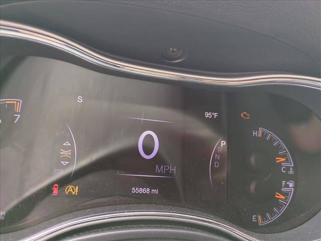 Used 2018 Jeep Grand Cherokee Altitude AWD/4WD image 12