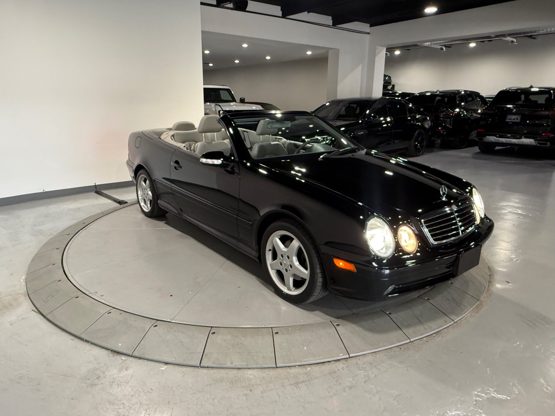 Used 2003 Mercedes-Benz CLK 430 Cabriolet w/ K4 Opt Pkg image 10
