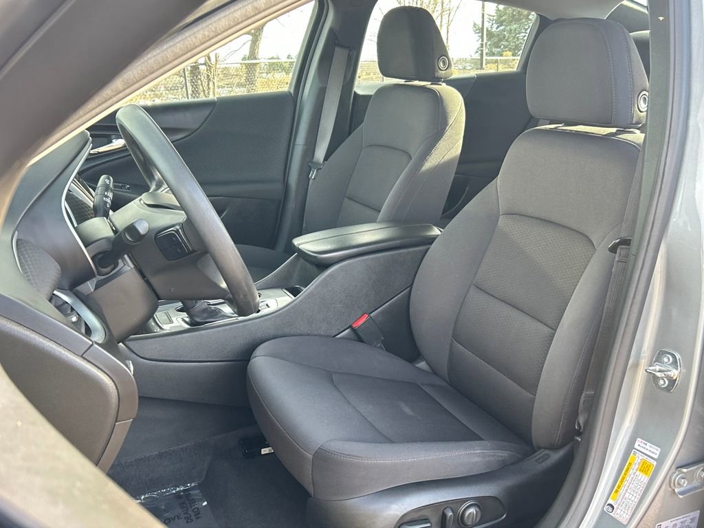 Used 2023 Chevrolet Malibu LT image 18