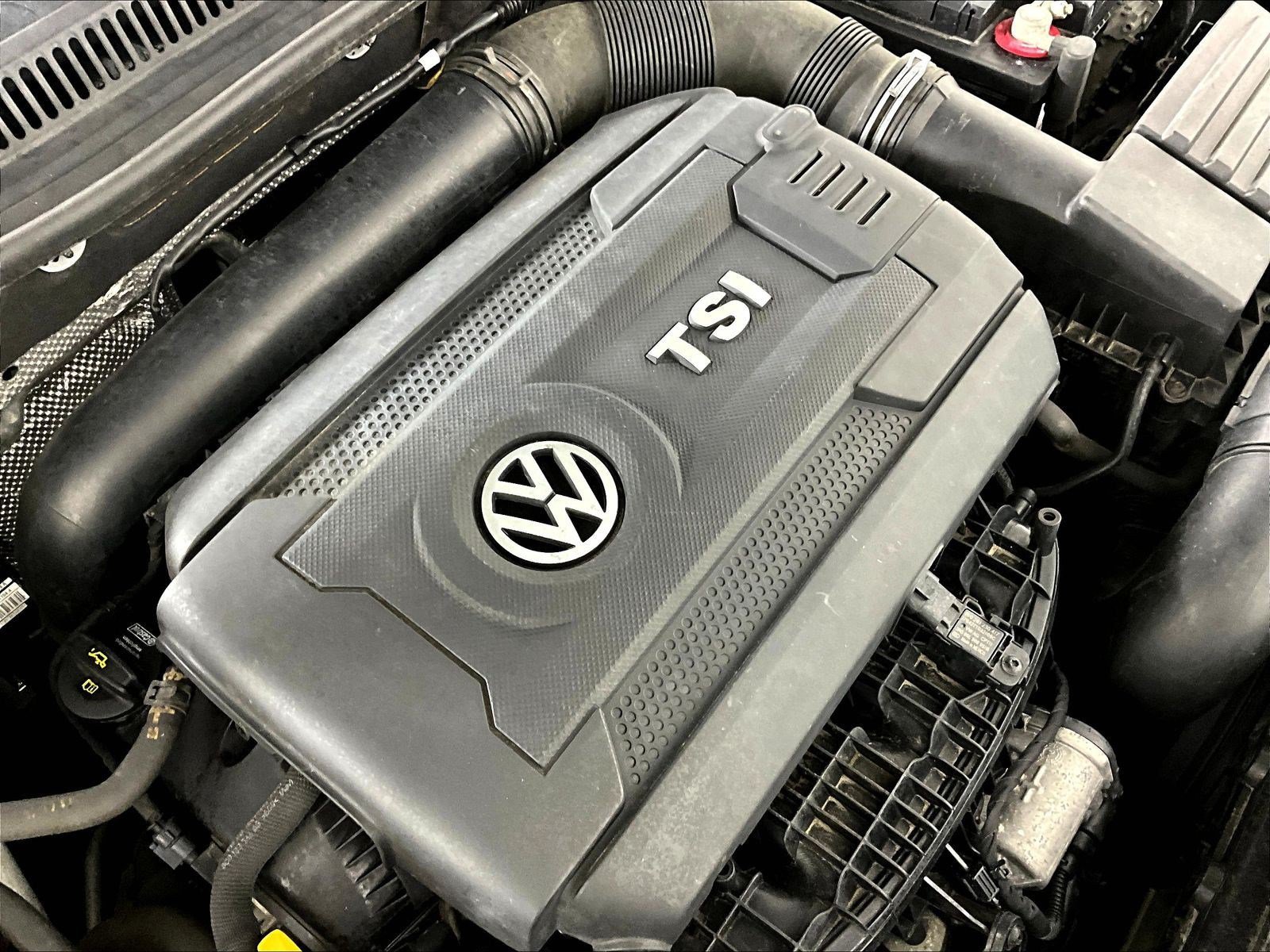 Used 2017 Volkswagen Jetta SEL FWD image 30
