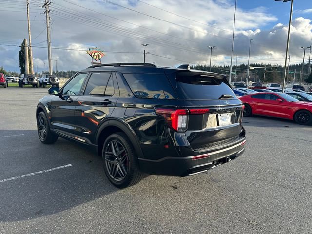 Used 2025 Ford Explorer ST-Line w/ ST-Line Street Pack image 5