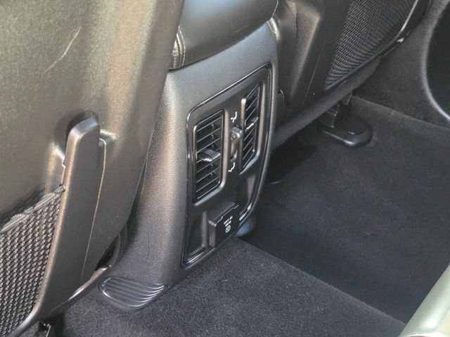 Used 2019 Jeep Grand Cherokee Altitude RWD image 20