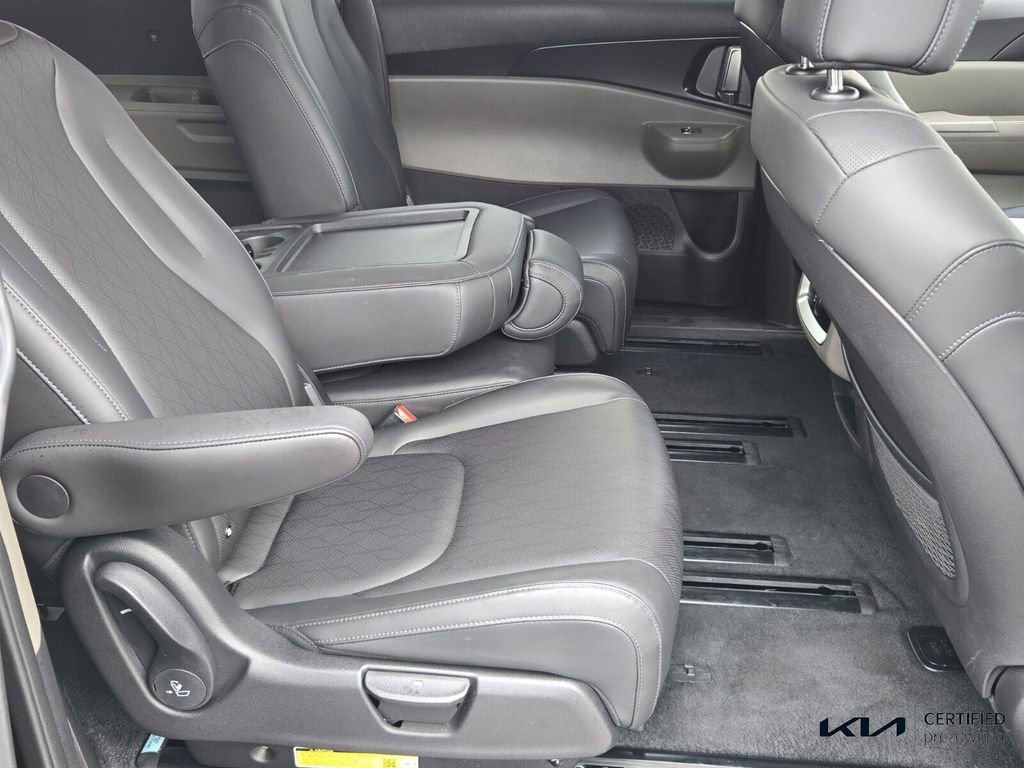 Certified 2026 Kia Carnival image 17