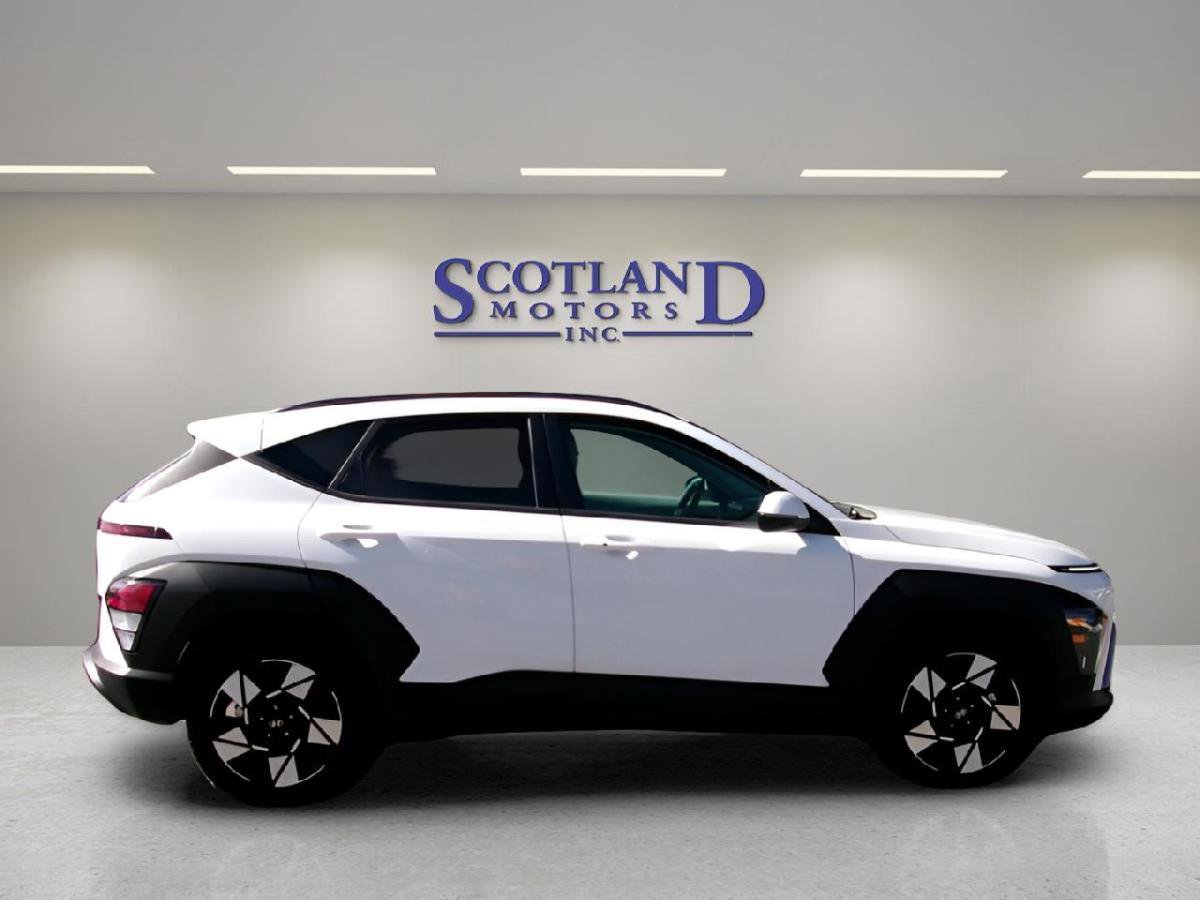 Used 2025 Hyundai Kona SEL image 5