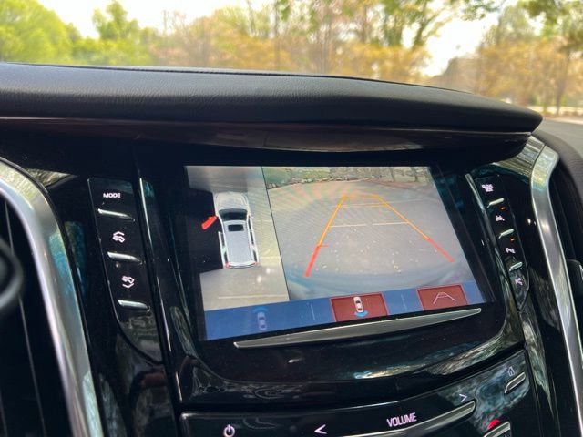 Used 2018 Cadillac Escalade Luxury AWD/4WD image 40