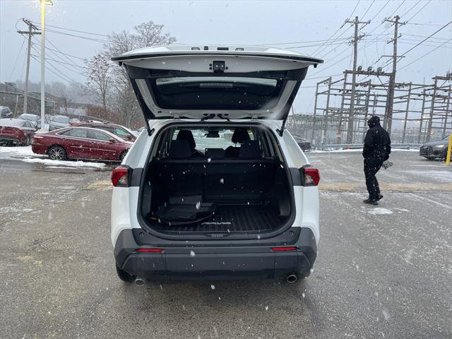 Certified 2022 Toyota RAV4 LE image 13