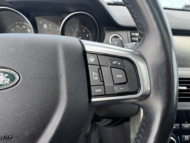 Used 2018 Land Rover Discovery Sport HSE AWD/4WD image 17