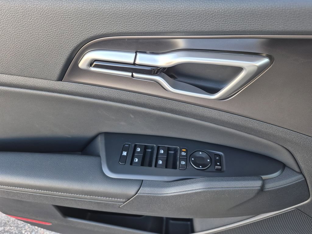 New 2026 Kia Sportage EX image 7