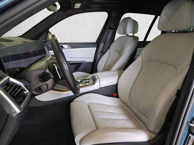 Used 2025 BMW X5 sDrive40i RWD image 11