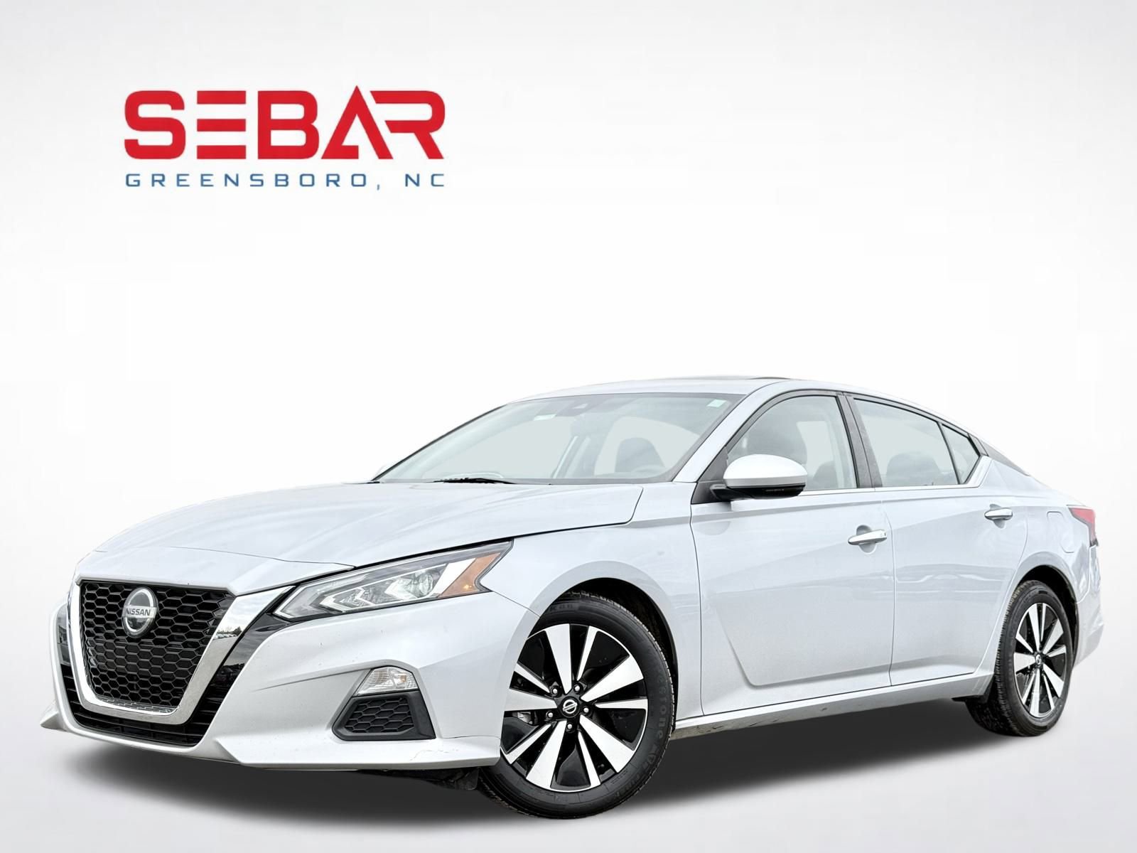 Used 2022 Nissan Altima 2.5 SV w/ SV Premium Package image 1