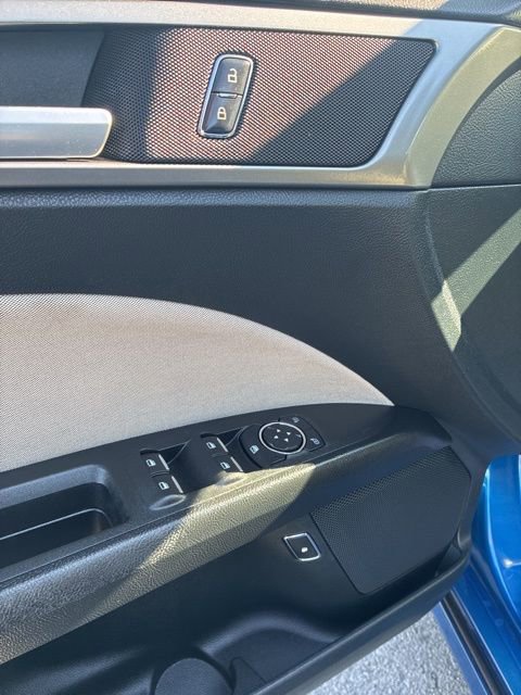 Used 2018 Ford Fusion S image 11