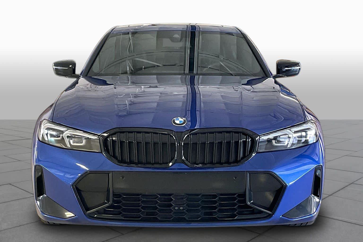 Used 2025 BMW 330i Sedan RWD image 3