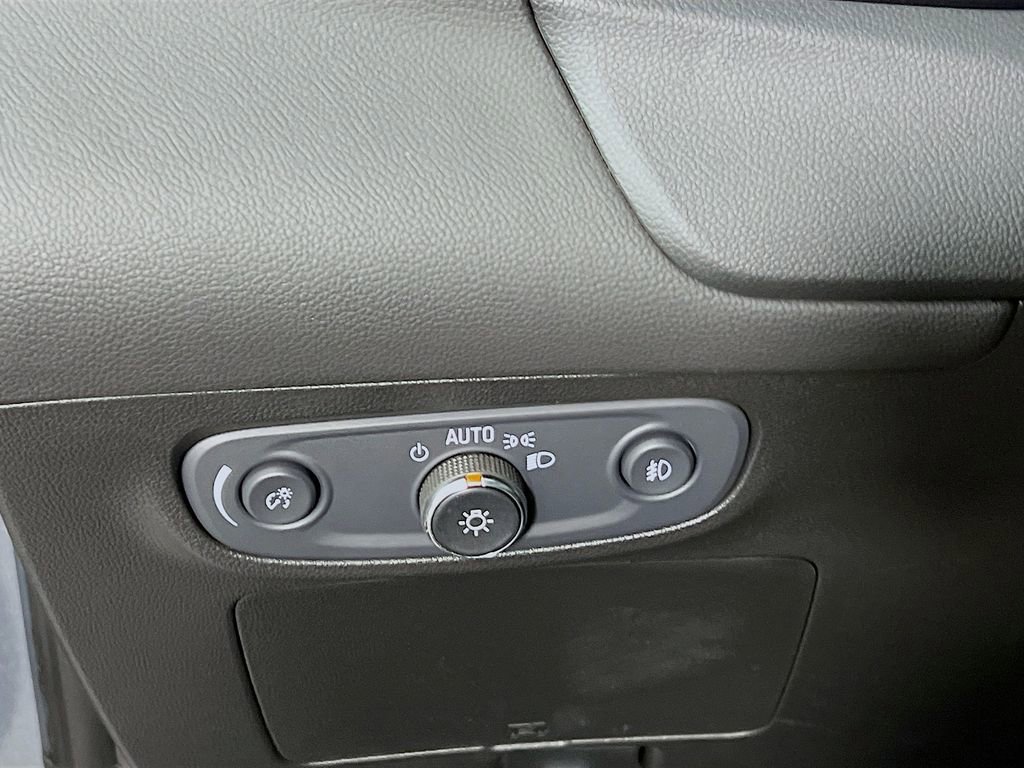 Used 2022 Buick Encore GX Preferred w/ Cold Weather Comfort Package image 9