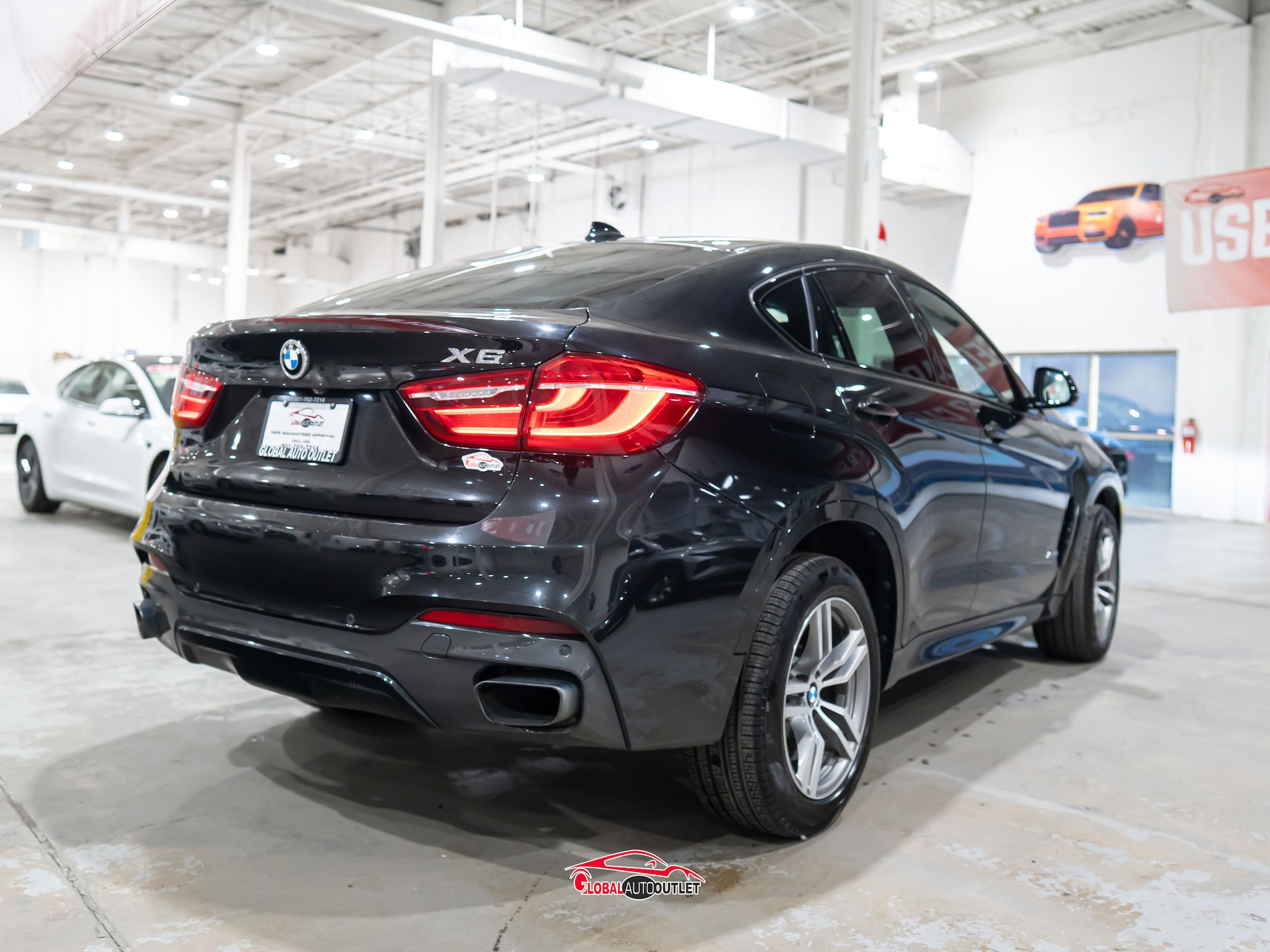 Used 2019 BMW X6 xDrive50i w/ M Sport Package image 7
