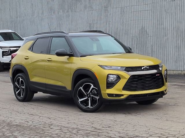 Used 2023 Chevrolet TrailBlazer RS w/ Sun and Liftgate Package image 11