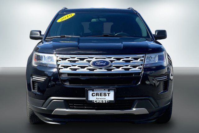 Used 2019 Ford Explorer XLT AWD/4WD image 2