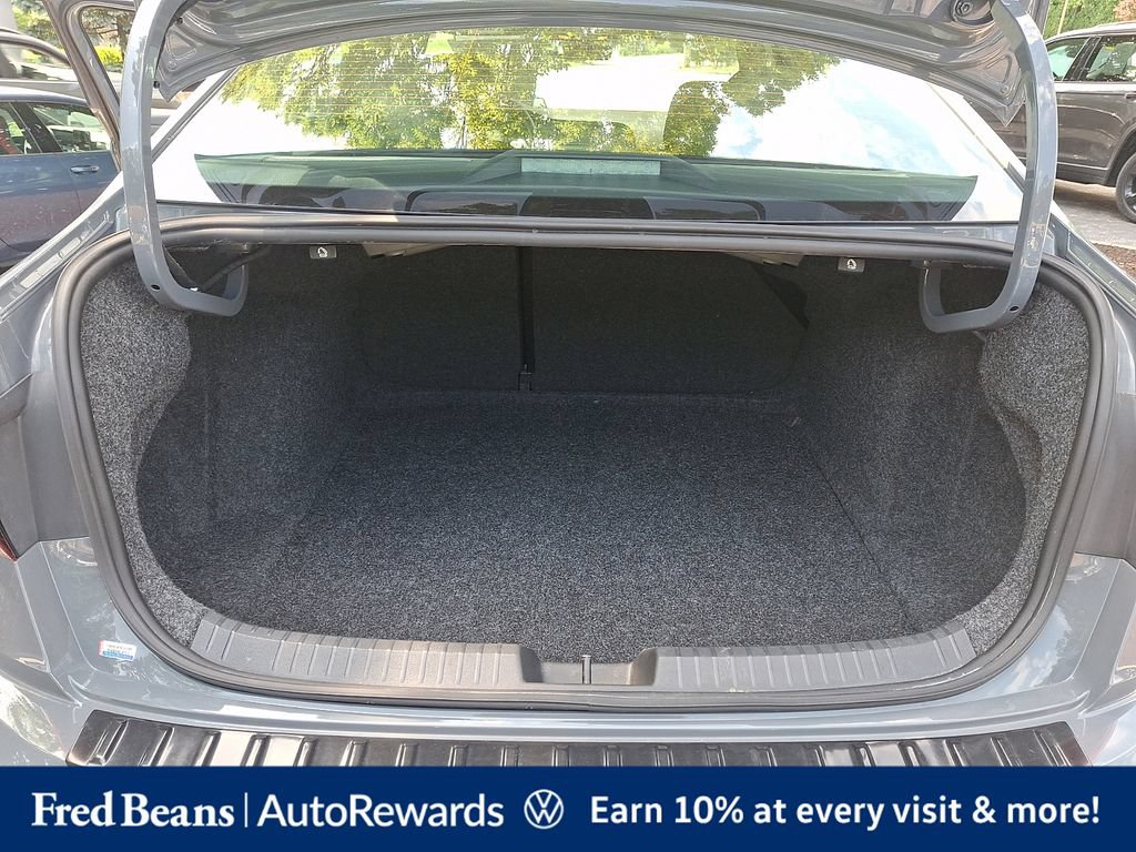 Certified 2021 Volkswagen Jetta GLI FWD image 35