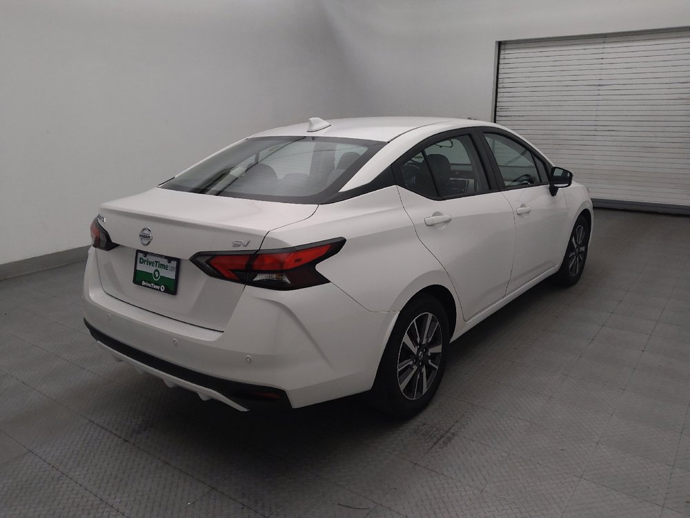 Used 2021 Nissan Versa SV FWD image 9