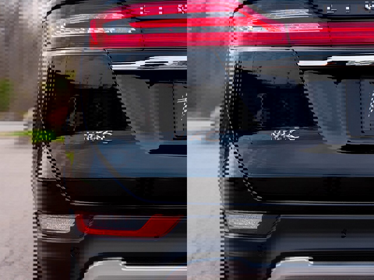 Used 2019 Lincoln MKC Reserve w/ MKC Climate Package image 10