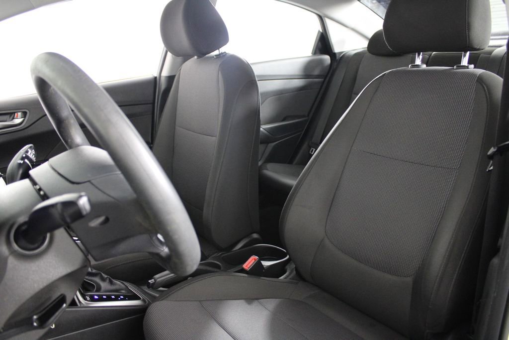 Used 2018 Hyundai Accent SE image 17