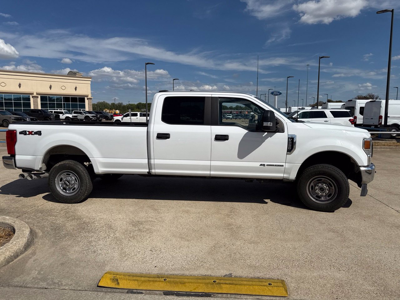 Used 2022 Ford F250 XL w/ Power Equipment Group AWD/4WD image 17