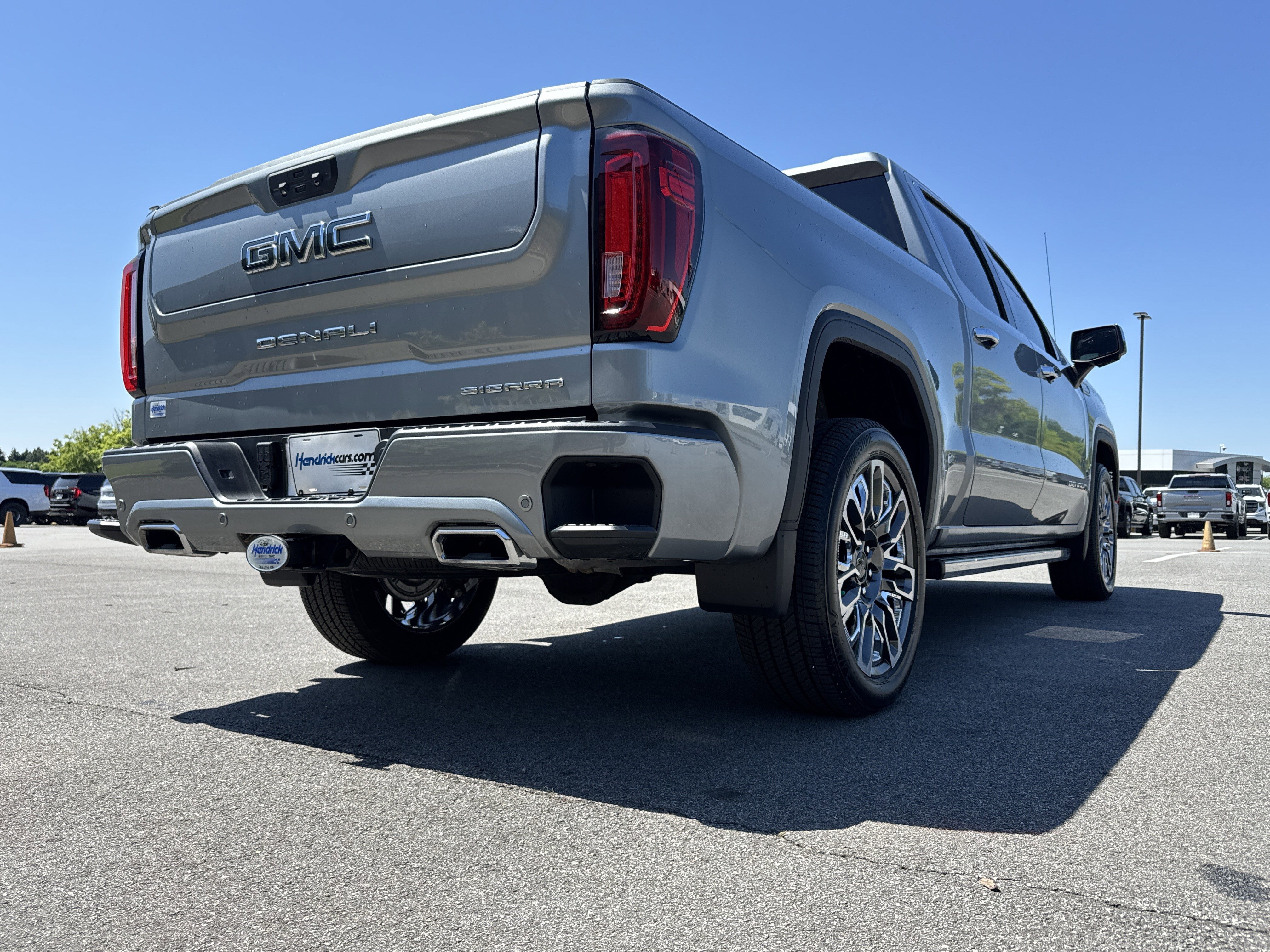 Used 2025 GMC Sierra 1500 Denali Ultimate AWD/4WD image 10