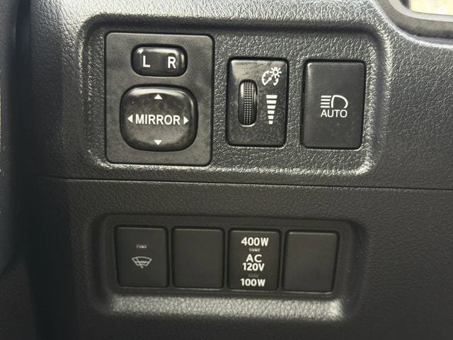 Used 2021 Toyota 4Runner SR5 Premium w/ Moonroof Package RWD image 23