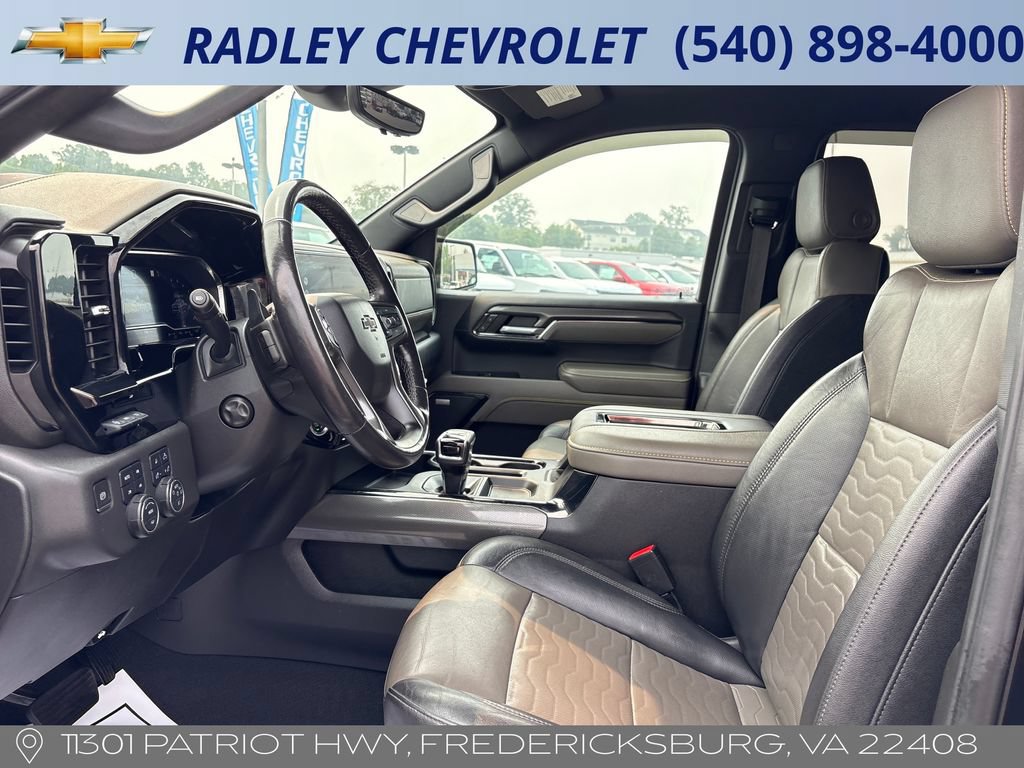 Used 2022 Chevrolet Silverado 1500 ZR2 w/ Technology Package AWD/4WD image 3