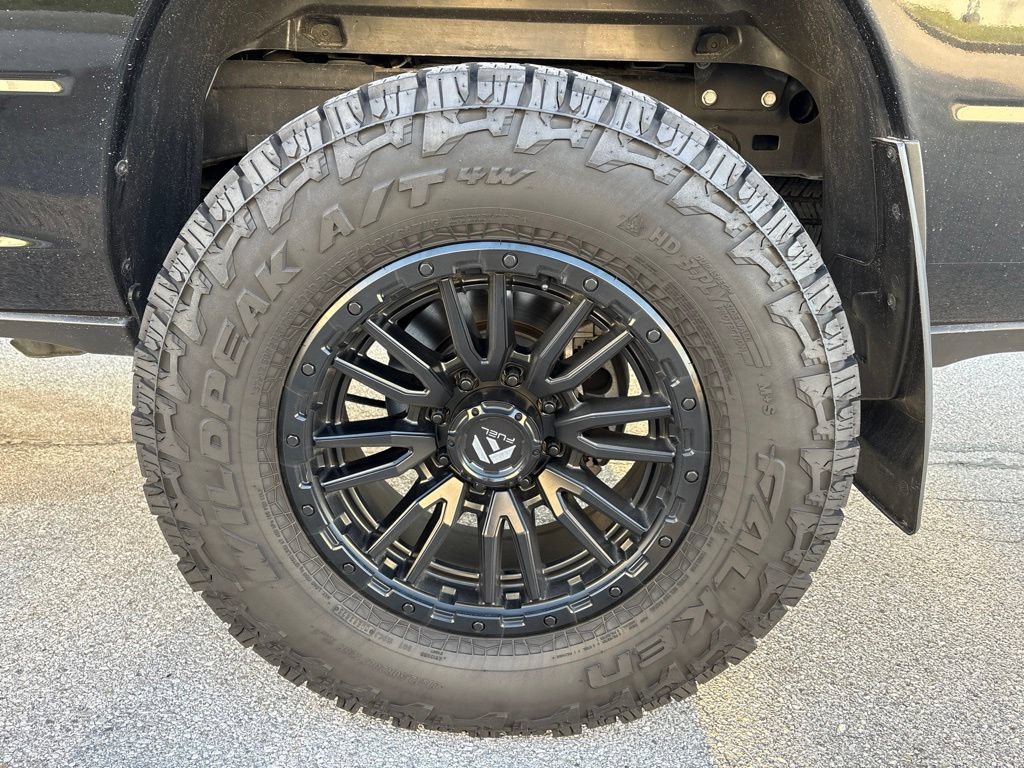 Used 2025 RAM 2500 Laramie AWD/4WD image 7