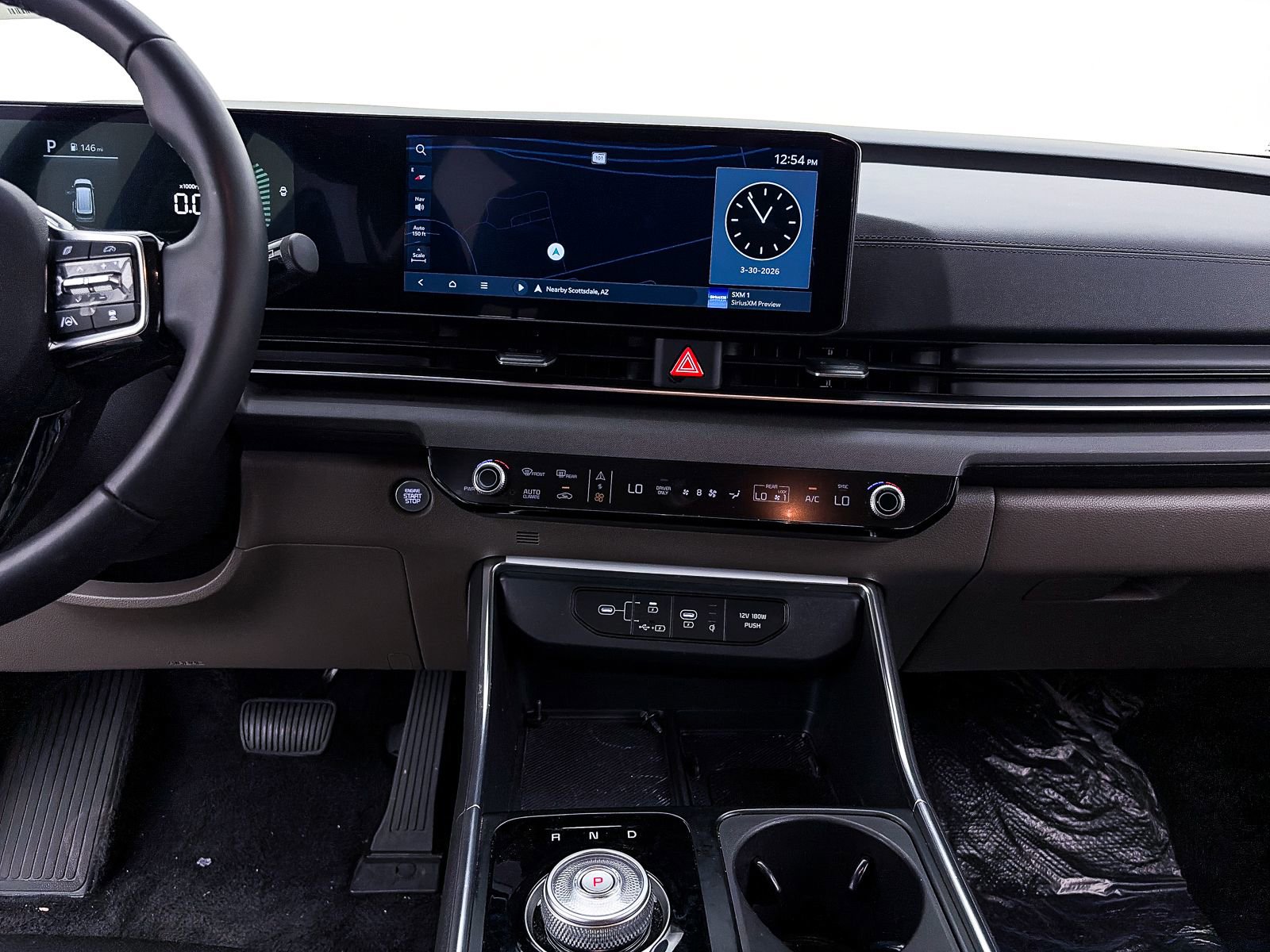Used 2025 Kia Carnival EX FWD image 6
