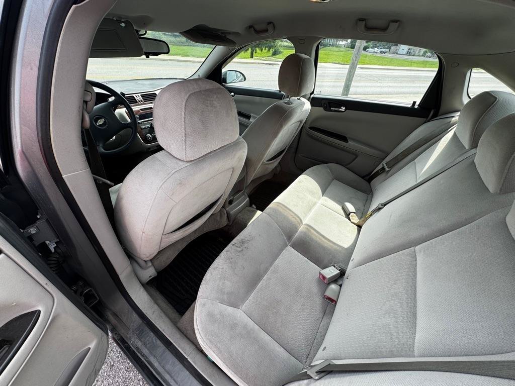 Used 2006 Chevrolet Impala LT FWD image 8