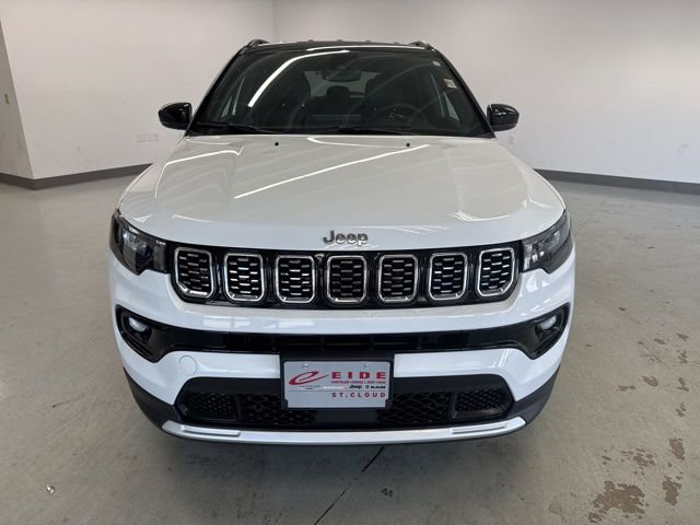 Used 2025 Jeep Compass Limited image 3