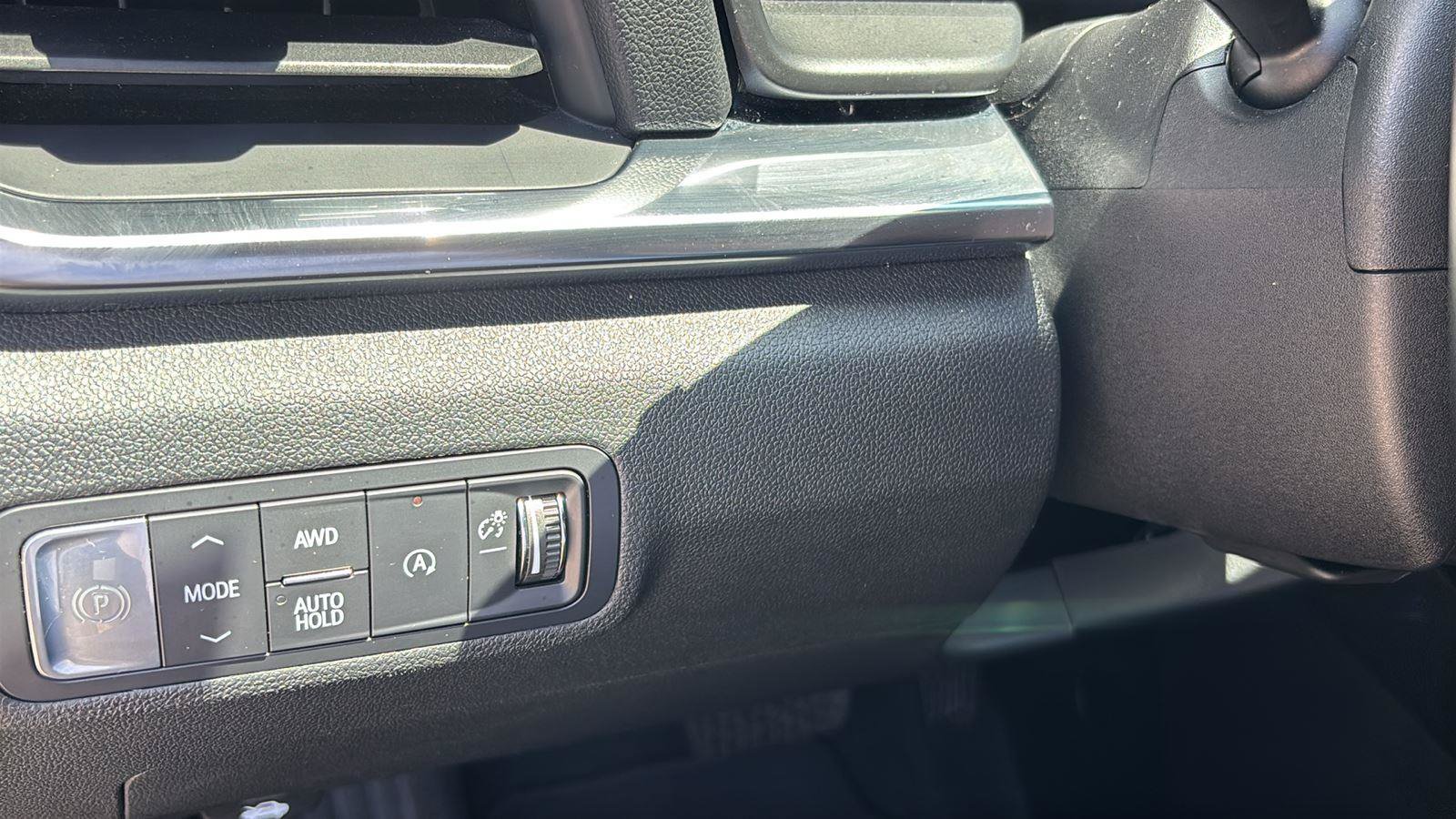 Certified 2025 GMC Terrain Elevation AWD/4WD image 24