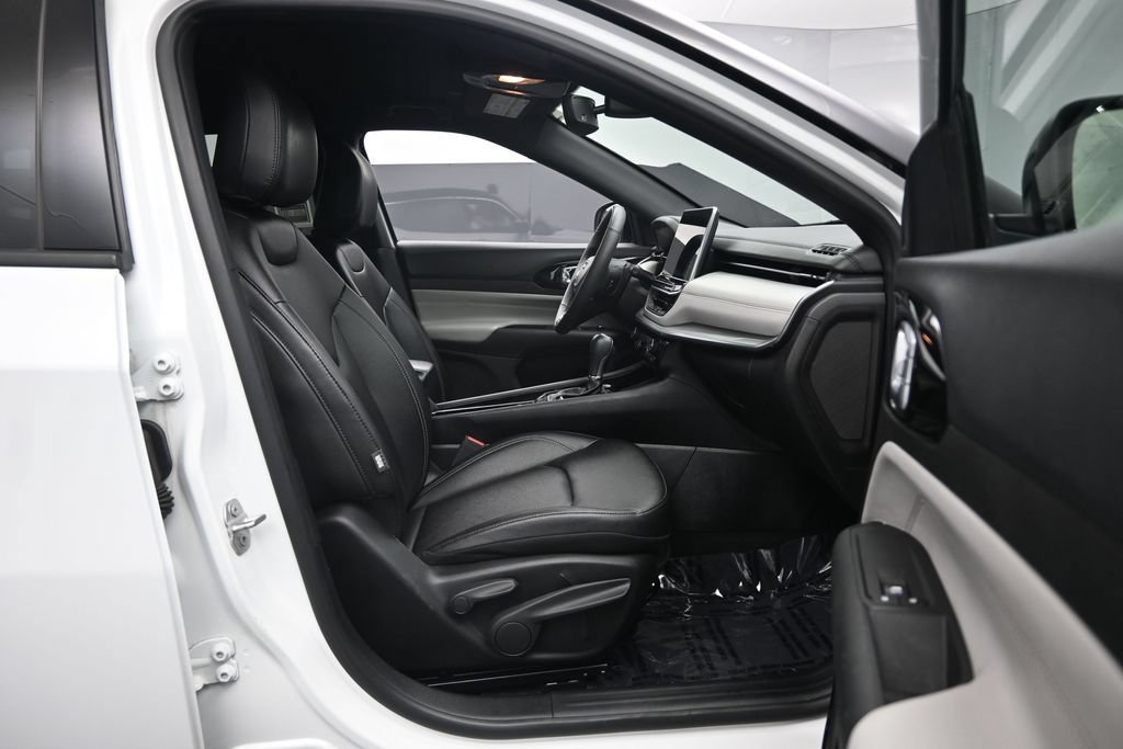 Used 2025 Jeep Compass Limited AWD/4WD image 27