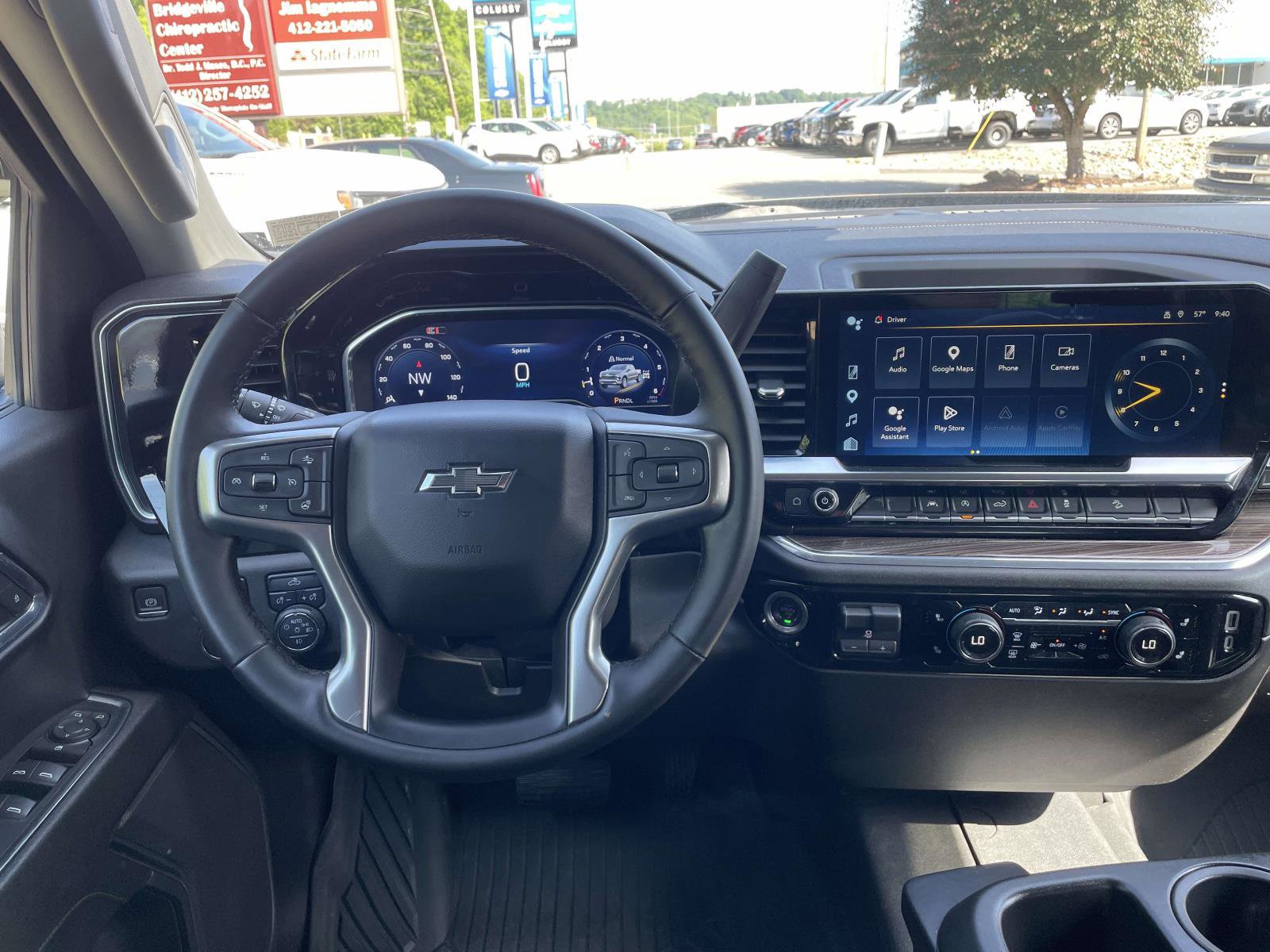 Used 2024 Chevrolet Silverado 1500 RST w/ Z71 Off-Road Package AWD/4WD image 20