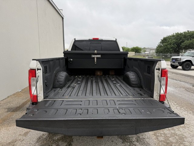 Used 2017 Ford F350 King Ranch AWD/4WD image 4