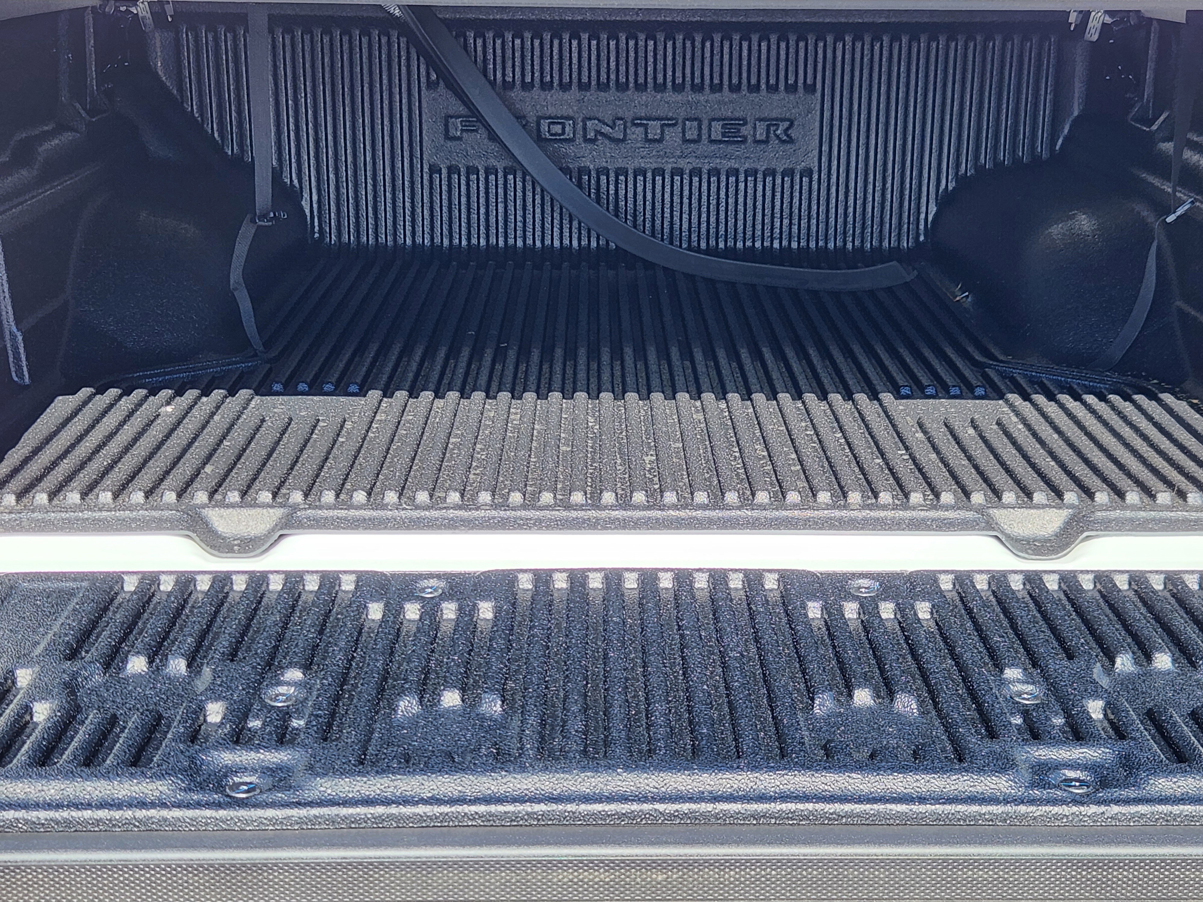 New 2026 Nissan Frontier SV image 12