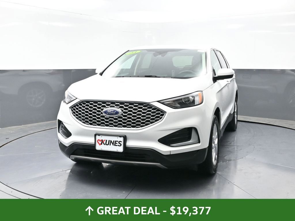 Used 2023 Ford Edge SEL image 8