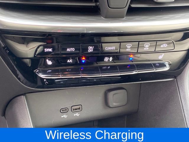 Certified 2024 Buick Encore GX Avenir w/ Avenir Technology Package FWD image 11