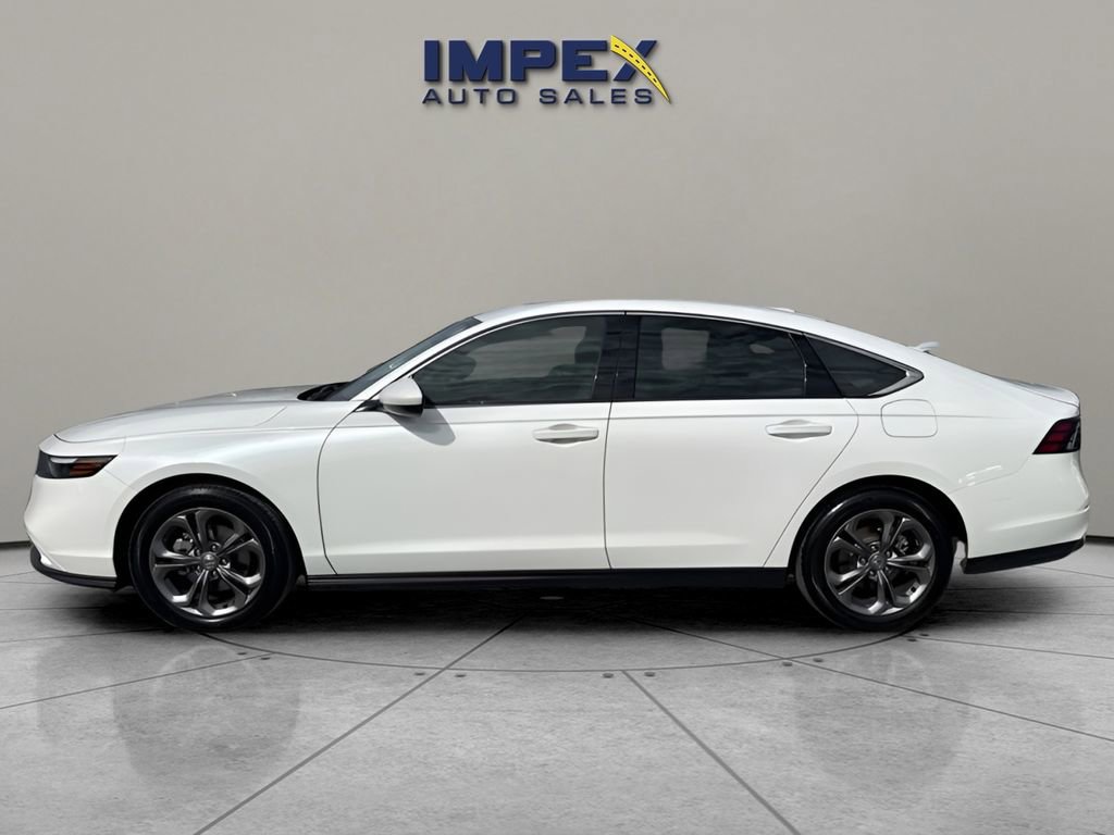 Used 2024 Honda Accord EX image 2