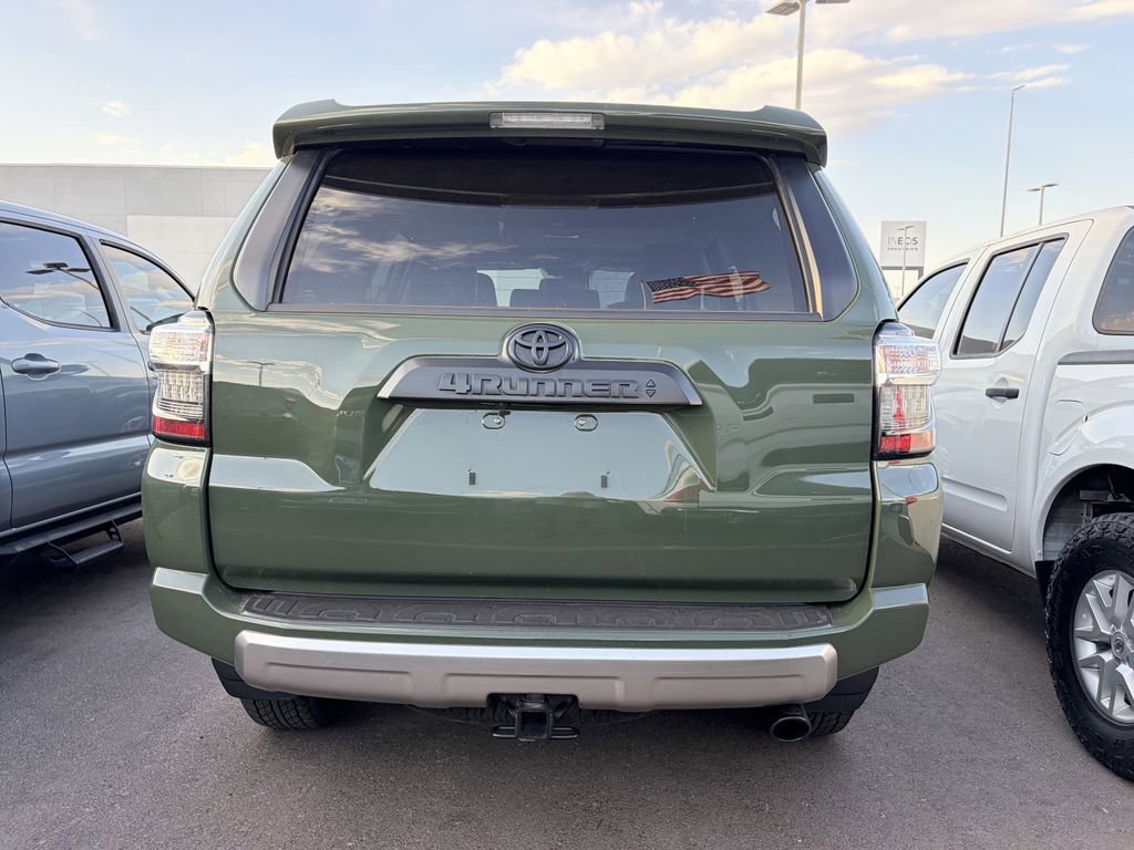 Used 2022 Toyota 4Runner TRD Off-Road Premium AWD/4WD image 10