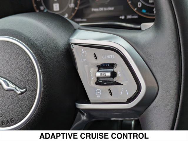 Used 2024 Jaguar F-PACE R-Dynamic S image 16