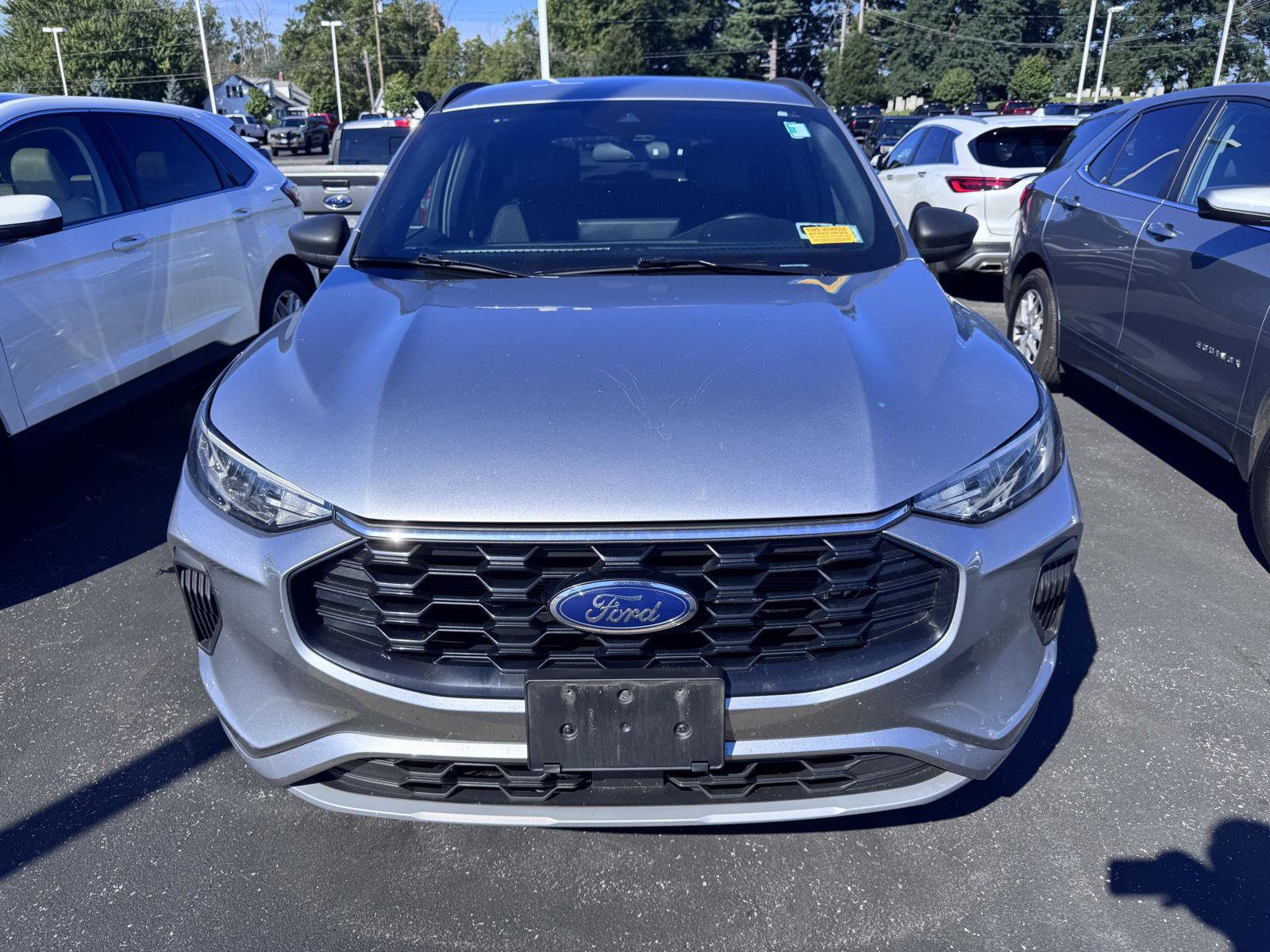 Used 2023 Ford Escape ST-Line w/ Tech Pack #1 AWD/4WD image 2