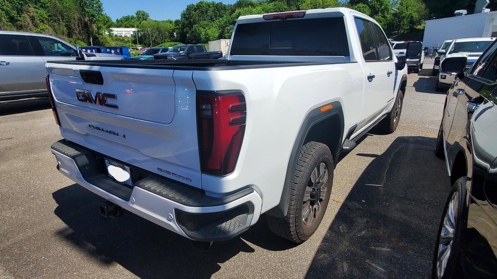 Used 2026 GMC Sierra 3500 Denali w/ Denali Reserve Package AWD/4WD image 9