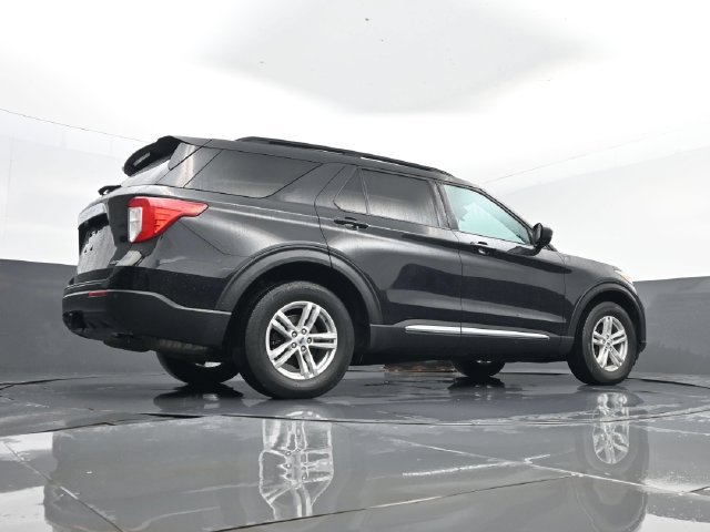 Used 2021 Ford Explorer XLT w/ Class III Trailer Tow Package AWD/4WD image 26