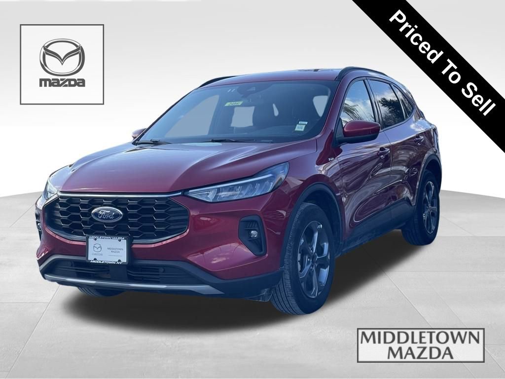 Used 2025 Ford Escape ST-Line Select image 1