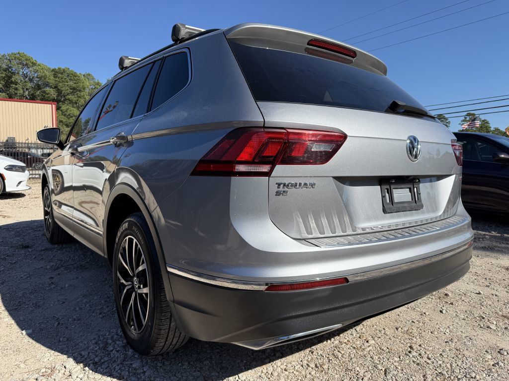 Used 2021 Volkswagen Tiguan SE w/ Panoramic Sunroof Package AWD/4WD image 7
